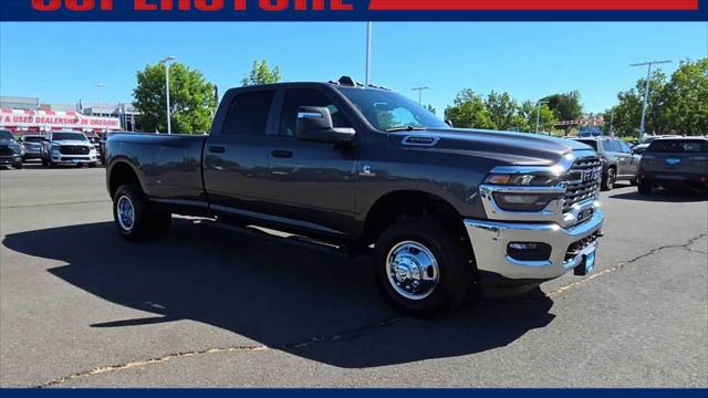 2026 RAM Ram 3500 RAM 3500 TRADESMAN CREW CAB 4X4 8 BOX