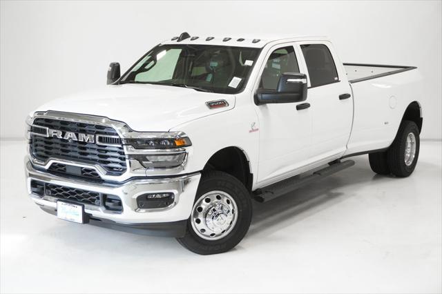 2026 RAM Ram 3500 RAM 3500 TRADESMAN CREW CAB 4X4 8 BOX