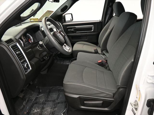 2024 Ram 1500 Classic Warlock Crew Cab 4x4 5'7" Box