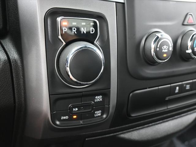 2024 Ram 1500 Classic Warlock Crew Cab 4x4 5'7" Box