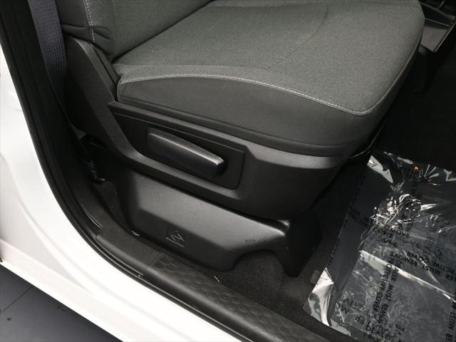 2024 Ram 1500 Classic Warlock Crew Cab 4x4 5'7" Box