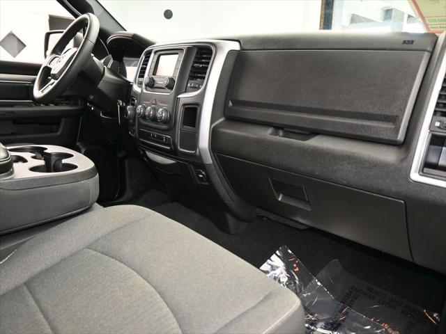 2024 Ram 1500 Classic Warlock Crew Cab 4x4 5'7" Box