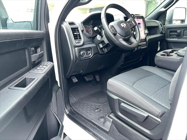 2026 Ram 3500 Tradesman Crew Cab 4x4 8 Box