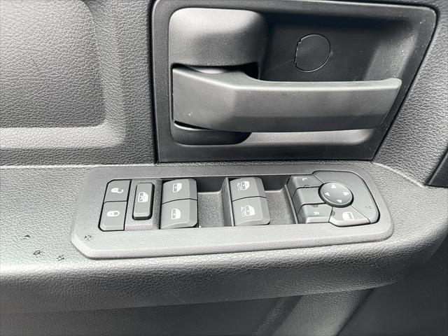 2026 Ram 3500 Tradesman Crew Cab 4x4 8 Box