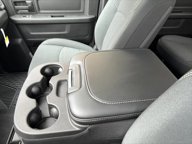 2026 Ram 3500 Tradesman Crew Cab 4x4 8 Box