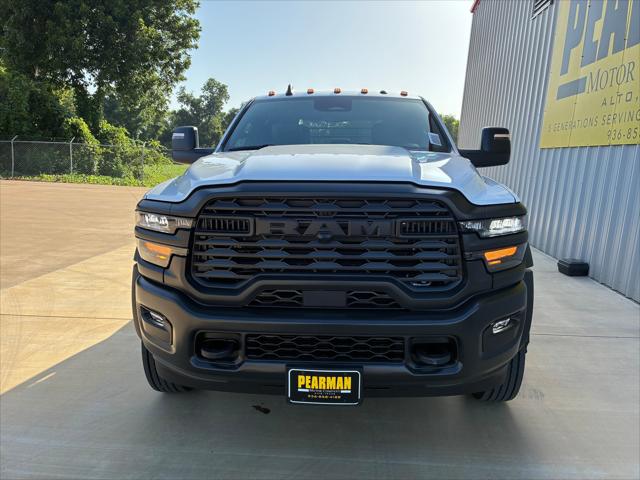 2026 RAM 5500 Chassis RAM 5500 TRADESMAN CHASSIS CREW CAB 4X4 84 CA
