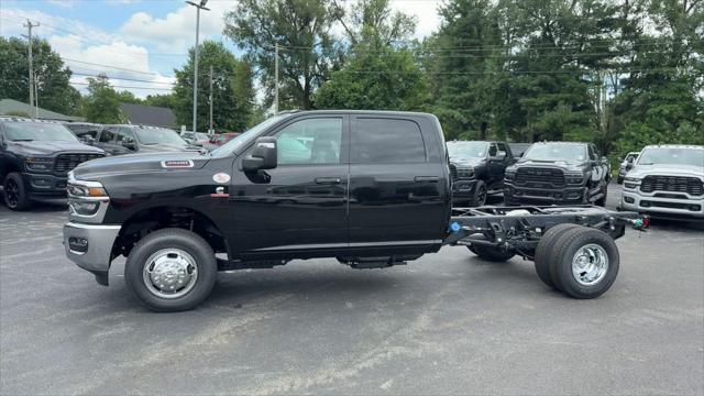 2026 RAM 3500 Chassis RAM 3500 TRADESMAN CREW CAB CHASSIS 4X4 60 CA