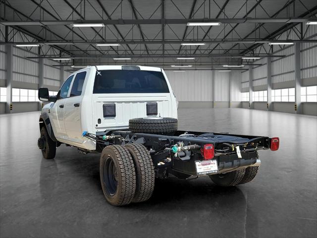 2026 RAM Ram 5500 Chassis Cab RAM 5500 TRADESMAN CHASSIS CREW CAB 4X4 60 CA