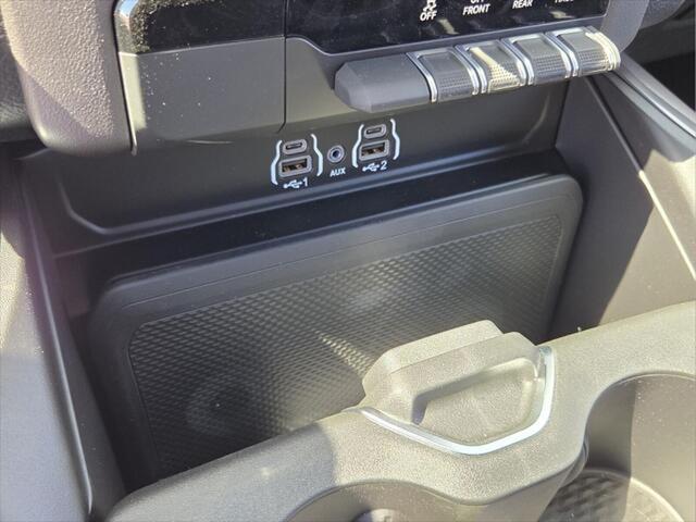 2026 Ram 1500 Big Horn Crew Cab 4x2 57 Box