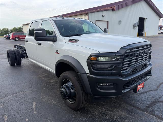 2026 RAM 5500 Chassis RAM 5500 TRADESMAN CHASSIS CREW CAB 4X4 84 CA