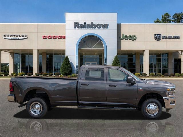 2026 RAM Ram 3500 RAM 3500 TRADESMAN CREW CAB 4X4 8 BOX