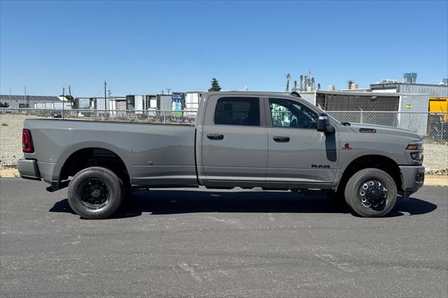 2026 RAM Ram 3500 RAM 3500 BIG HORN CREW CAB 4X4 8 BOX
