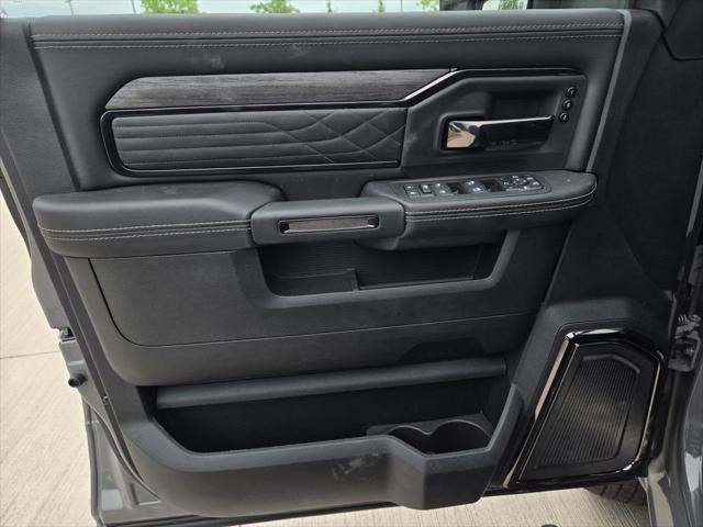 2026 Ram 3500 Limited Mega Cab 4x4 6'4" Box