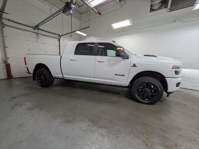 2026 RAM Ram 3500 RAM 3500 LARAMIE MEGA CAB 4X4 64 BOX