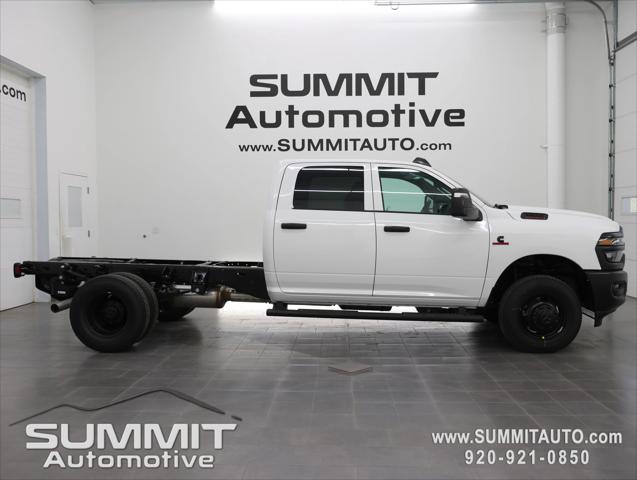 2026 RAM Ram 3500 Chassis Cab RAM 3500 TRADESMAN CREW CAB CHASSIS 4X4 60 CA