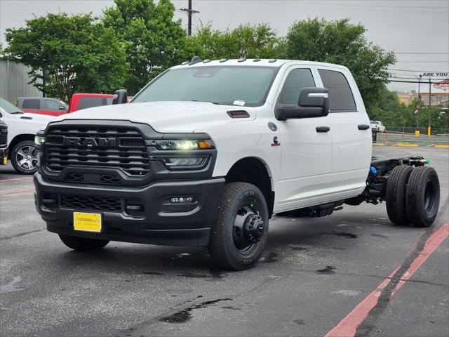 2026 RAM Ram 3500 Chassis Cab RAM 3500 TRADESMAN CREW CAB CHASSIS 4X4 60 CA