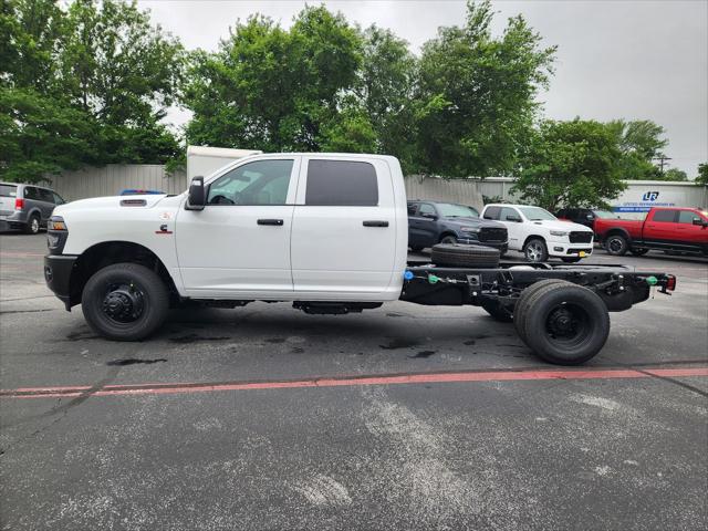 2026 RAM Ram 3500 Chassis Cab RAM 3500 TRADESMAN CREW CAB CHASSIS 4X4 60 CA