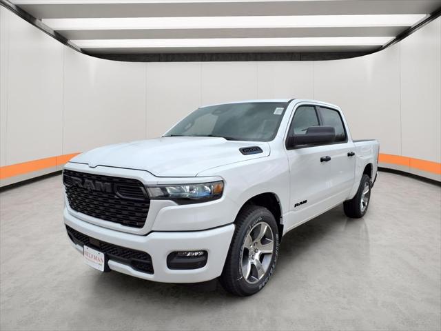 2026 RAM 1500 RAM 1500 EXPRESS CREW CAB 4X2 57 BOX