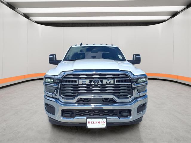 2026 RAM Ram 3500 Chassis Cab RAM 3500 TRADESMAN CREW CAB CHASSIS 4X4 60 CA