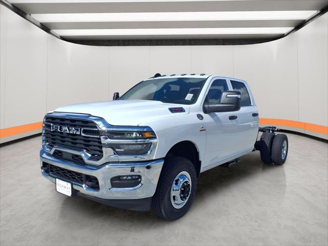 2026 RAM Ram 3500 Chassis Cab RAM 3500 TRADESMAN CREW CAB CHASSIS 4X4 60 CA