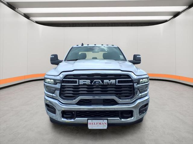 2026 RAM 3500 Chassis RAM 3500 TRADESMAN CREW CAB CHASSIS 4X4 60 CA