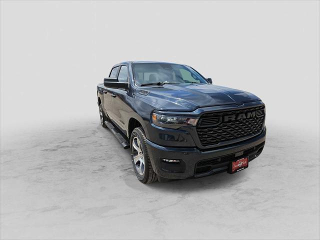 2026 RAM Ram 1500 RAM 1500 EXPRESS CREW CAB 4X2 57 BOX