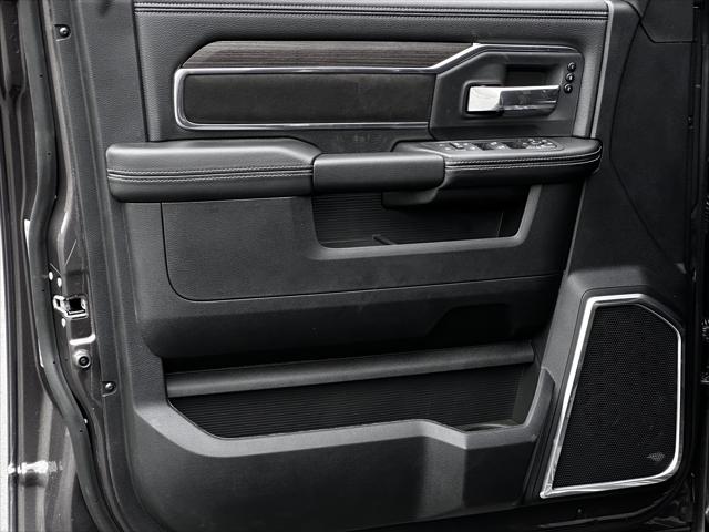 New 2026 Granite Crystal Metallic Clear-Coat Exterior Paint RAM LARAMIE image 39