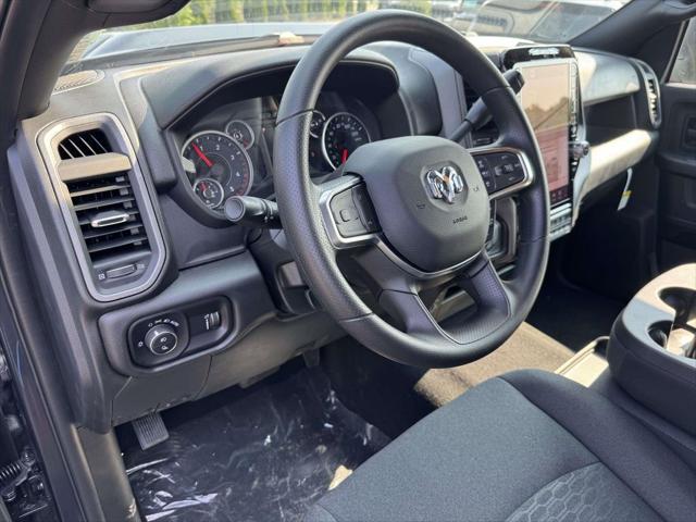 2026 RAM 2500 RAM 2500 BLACK EXPRESS CREW CAB 4X4 8 BOX