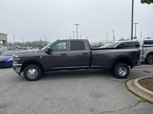 2026 RAM Ram 3500 RAM 3500 TRADESMAN CREW CAB 4X4 8 BOX