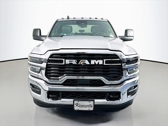 2026 RAM Ram 3500 RAM 3500 TRADESMAN CREW CAB 4X4 8 BOX