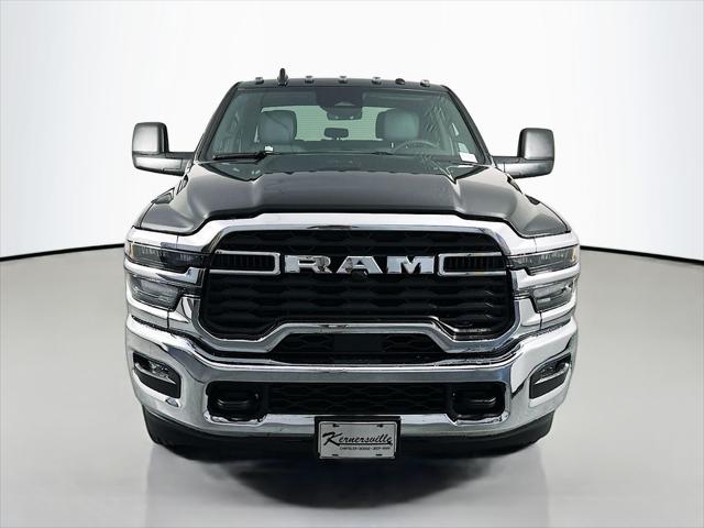 2026 RAM Ram 3500 RAM 3500 TRADESMAN CREW CAB 4X4 8 BOX