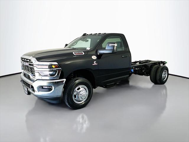 2026 RAM Ram 3500 Chassis Cab RAM 3500 TRADESMAN CHASSIS REGULAR CAB 4X2 84 CA