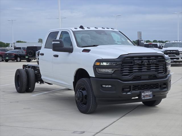 2026 RAM Ram 3500 Chassis Cab RAM 3500 TRADESMAN CREW CAB CHASSIS 4X4 60 CA