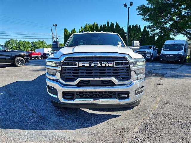 2026 RAM Ram 3500 RAM 3500 TRADESMAN CREW CAB 4X4 8 BOX 2026 RAM Ram 3500 RAM 3500 TRADESMAN CREW CAB 4X4 8 BOX