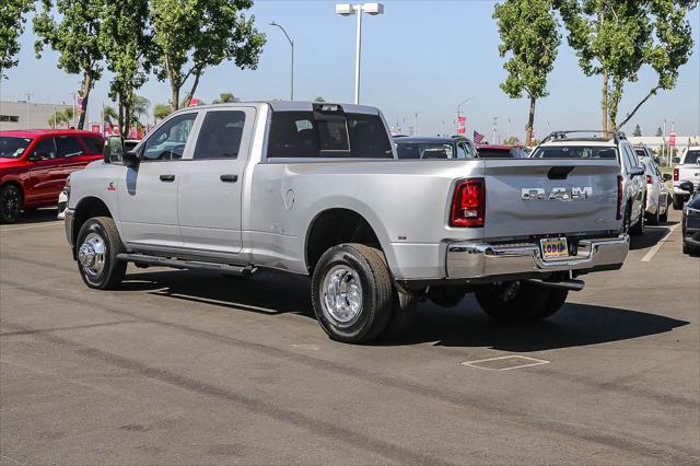 2026 RAM Ram 3500 RAM 3500 TRADESMAN CREW CAB 4X4 8 BOX