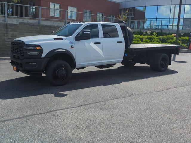 2026 RAM 5500 Chassis RAM 5500 TRADESMAN CHASSIS CREW CAB 4X4 84 CA