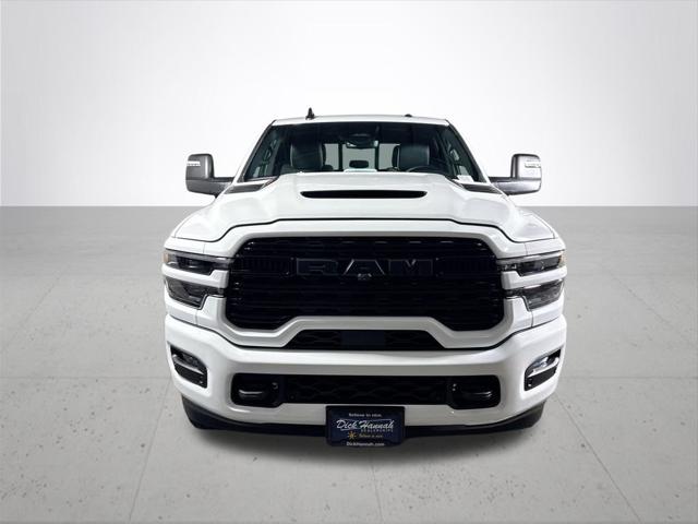 2026 RAM 3500 RAM 3500 LIMITED CREW CAB 4X4 64 BOX