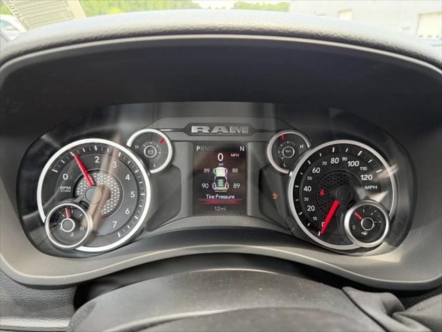 2026 Ram 2500 Black Express Crew Cab 4x4 6'4" Box
