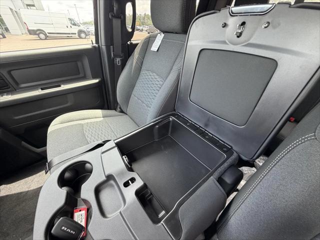 2026 Ram 2500 Black Express Crew Cab 4x4 6'4" Box