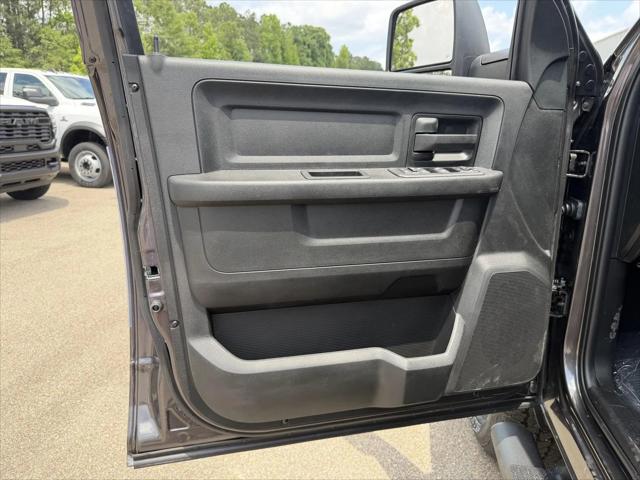 2026 Ram 2500 Black Express Crew Cab 4x4 6'4" Box