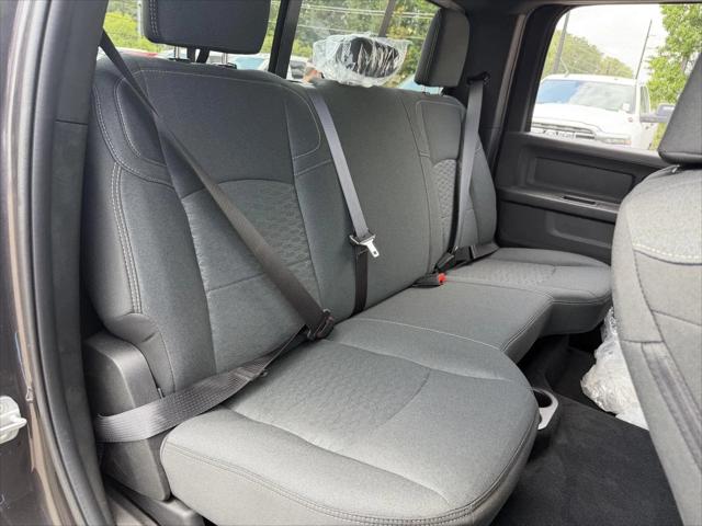 2026 Ram 2500 Black Express Crew Cab 4x4 6'4" Box