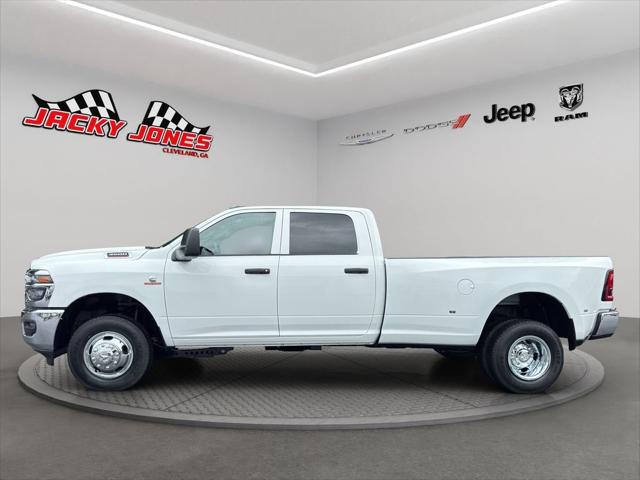 2026 RAM Ram 3500 RAM 3500 TRADESMAN CREW CAB 4X4 8 BOX