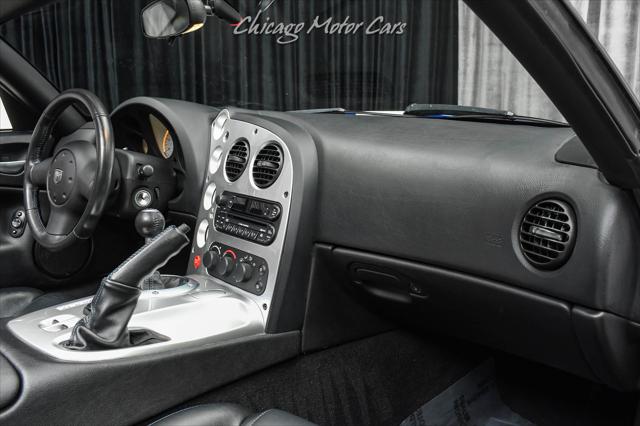 2005 Dodge Viper SRT10