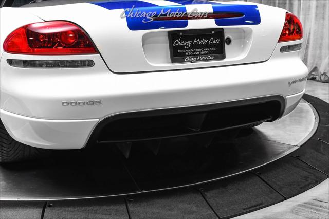 2005 Dodge Viper SRT10