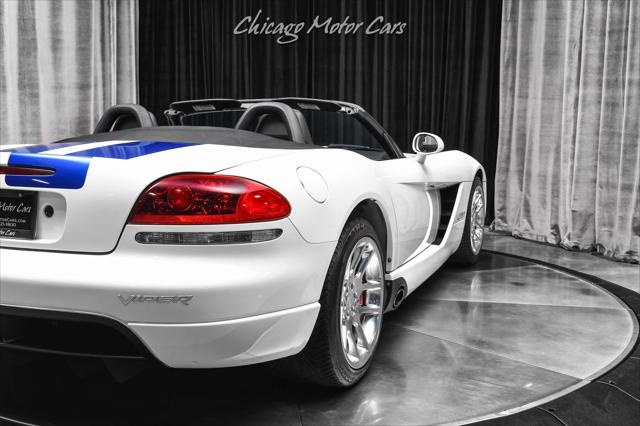 2005 Dodge Viper SRT10