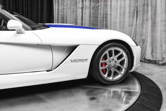 2005 Dodge Viper SRT10