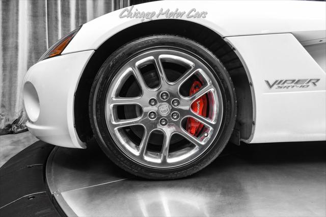 2005 Dodge Viper SRT10