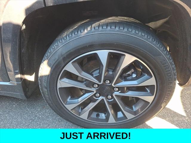 2023 Jeep Grand Cherokee L Overland 4x4 2023 Jeep Grand Cherokee L Overland 4x4