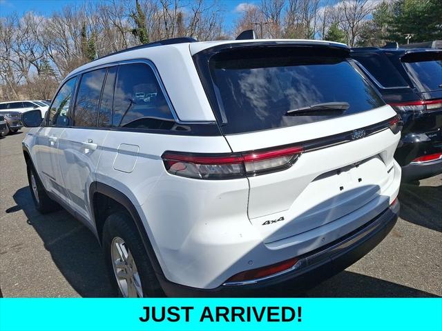 2023 Jeep Grand Cherokee Laredo 4x4 2023 Jeep Grand Cherokee Laredo 4x4