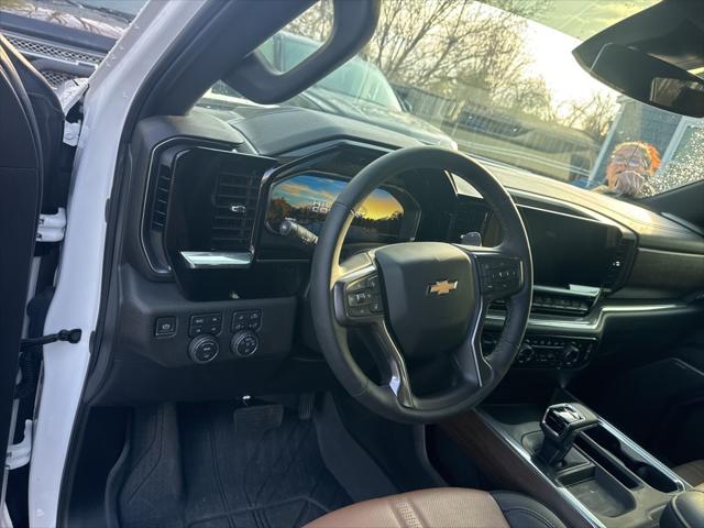 2024 Chevrolet Silverado 1500 4WD Crew Cab Short Bed High Country